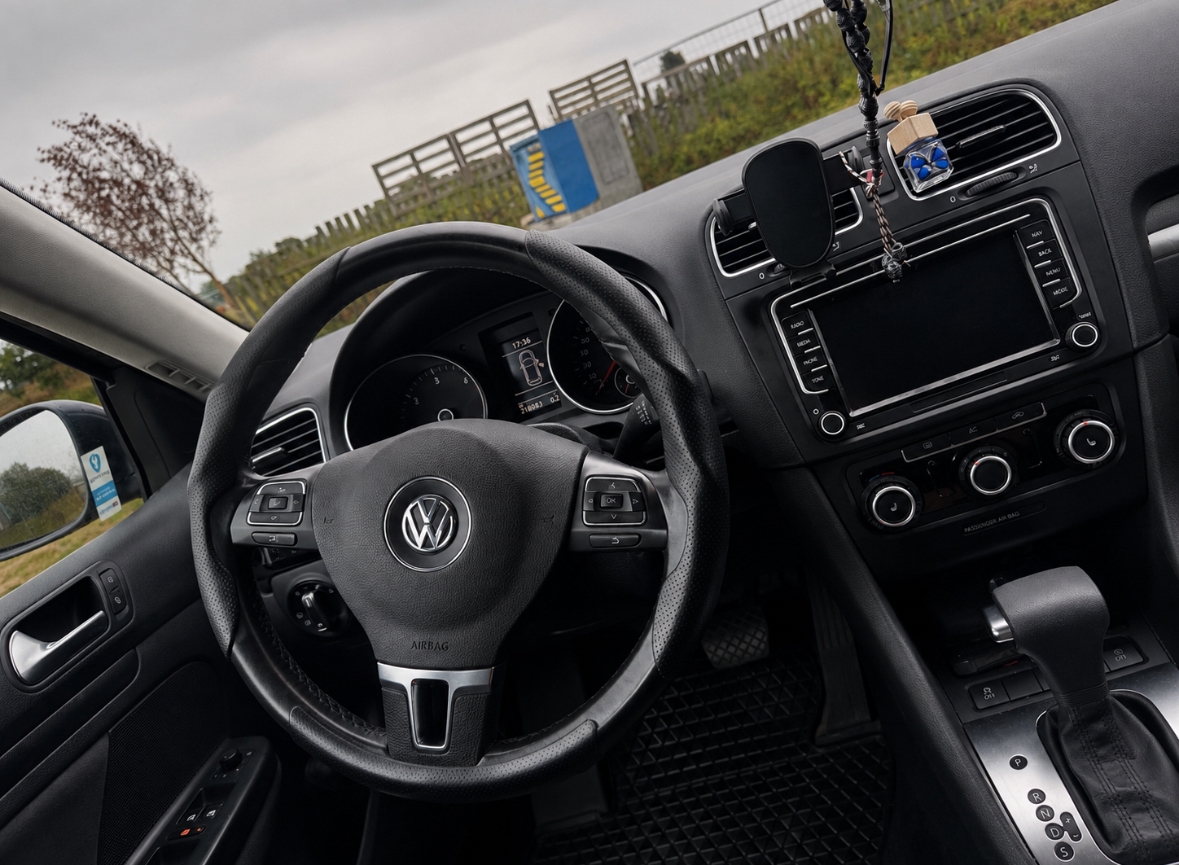 Volkswagen Golf 2010, bild 8/8