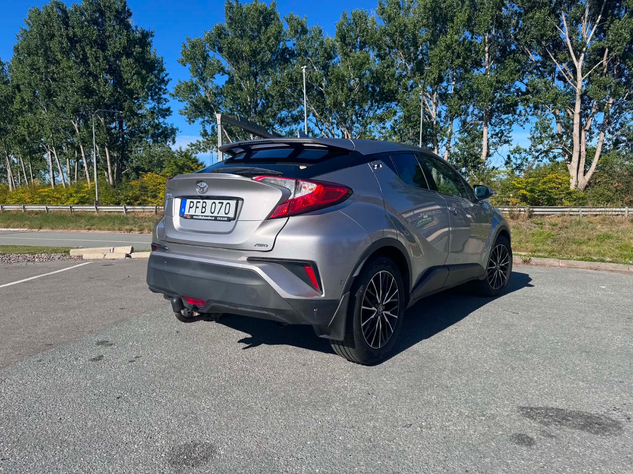 Toyota C-HR 1.2 Turbo AWD Multidrive S 2017, bild 3/7