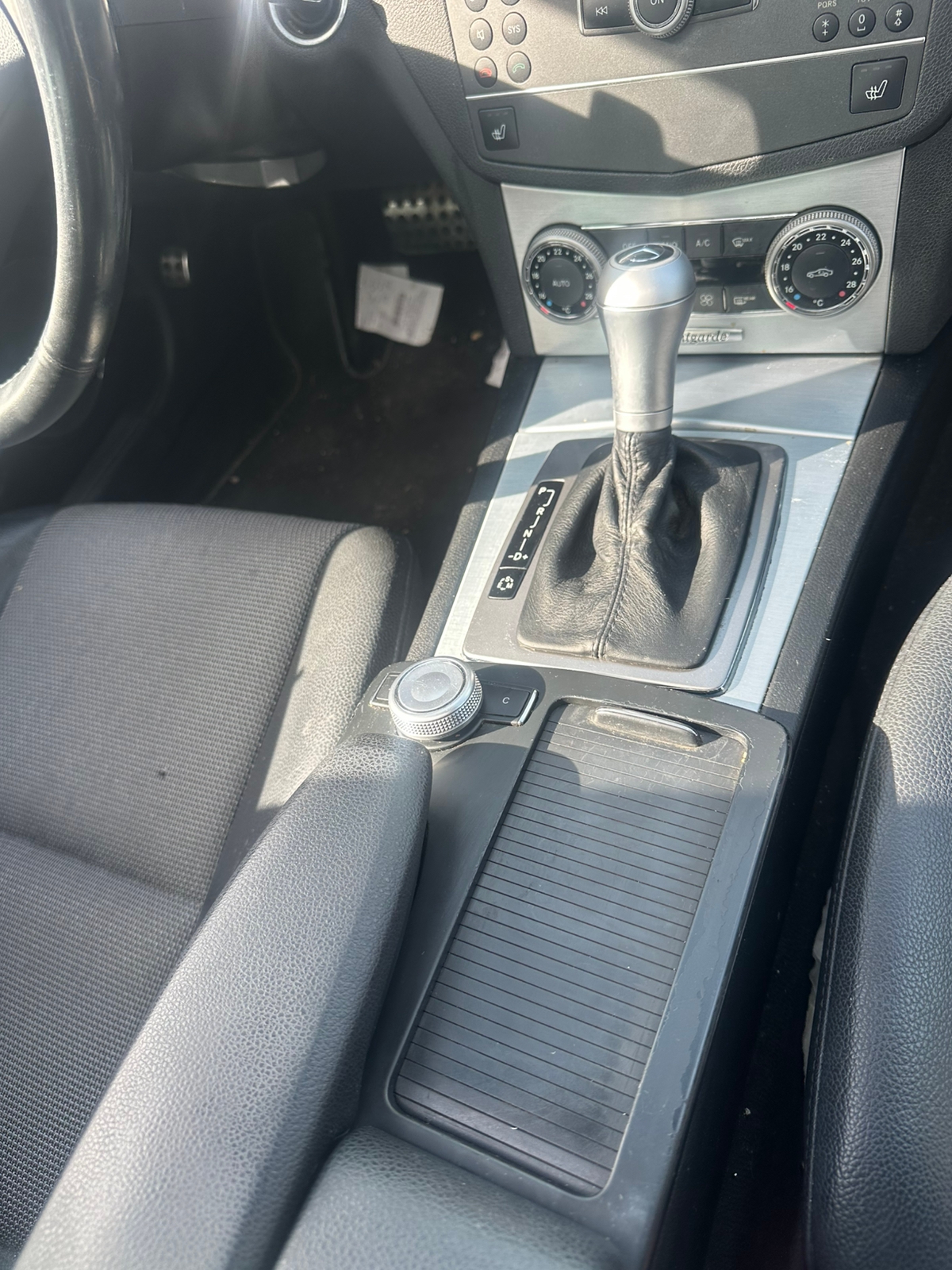 Mercedes-Benz C 2011, bild 7/10
