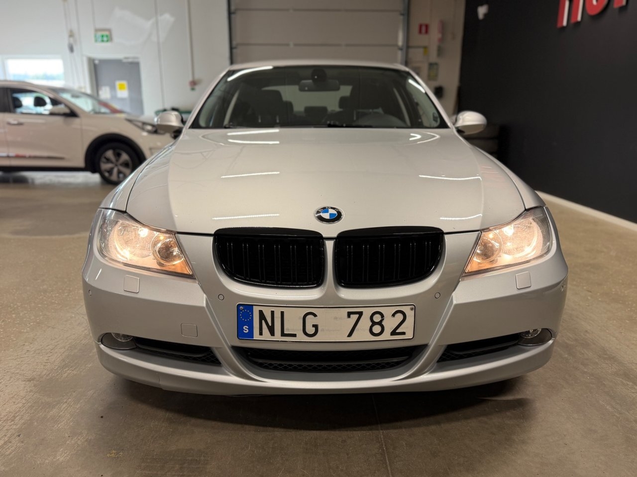 BMW 320 i Sedan Advantage, Comfort 2007, photo 7/10