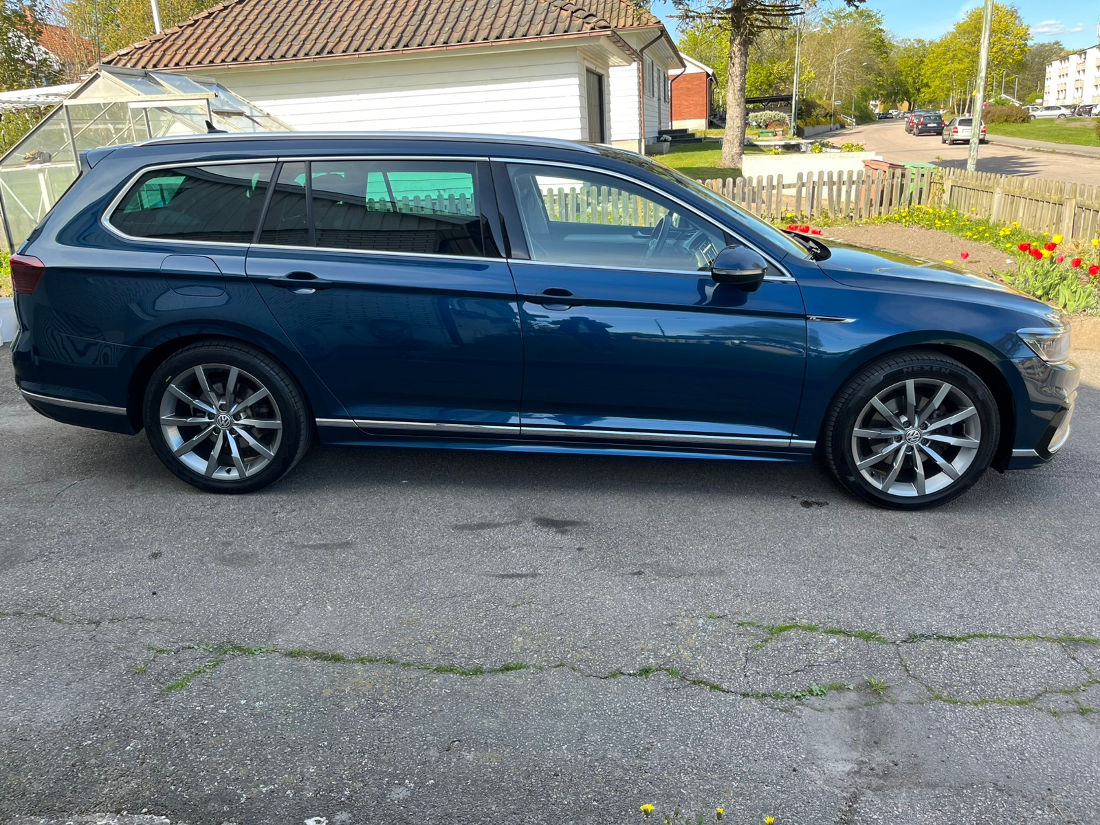 Volkswagen Passat 2020, bild 2/9