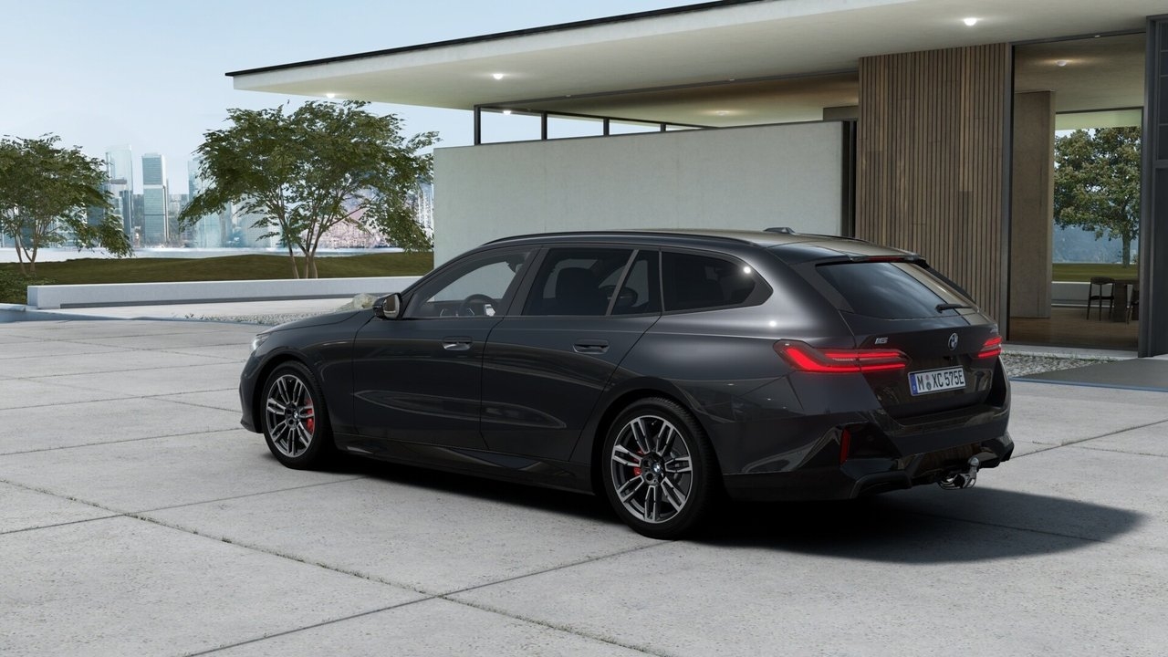 BMW i5 xDrive40 Touring 2027, bild 2/13