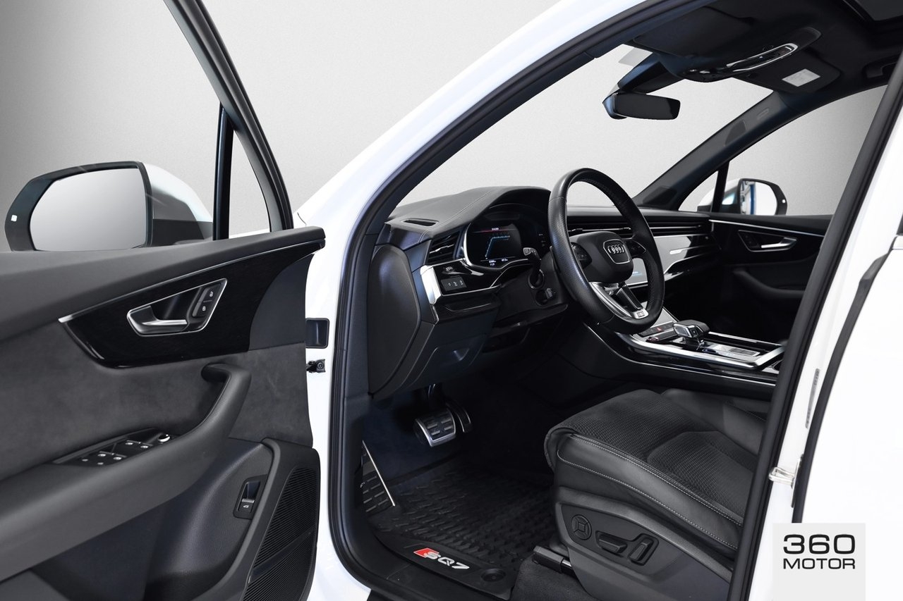 Audi SQ7 2023, photo 6/10