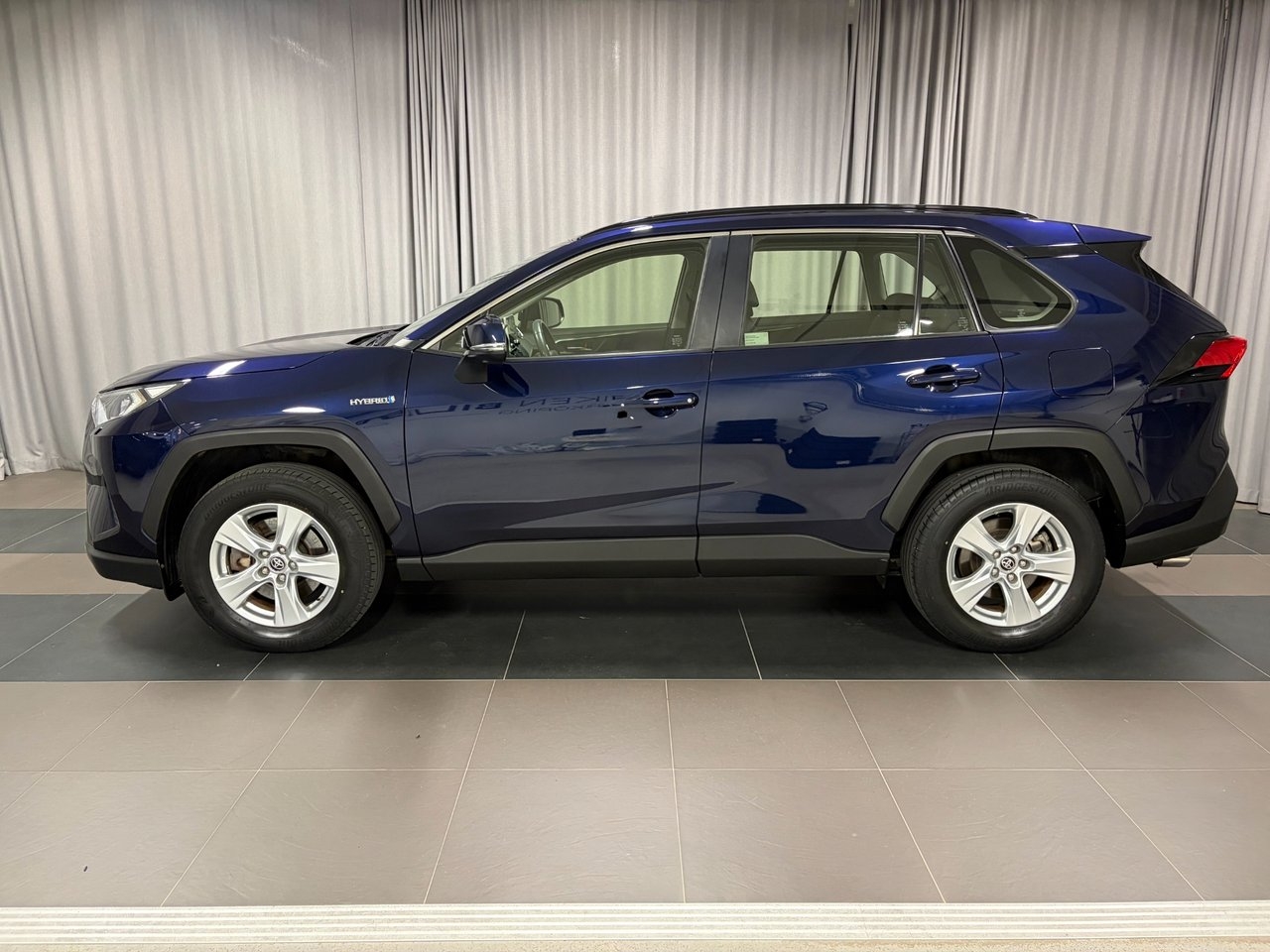 Toyota RAV4 2019, bild 3/10