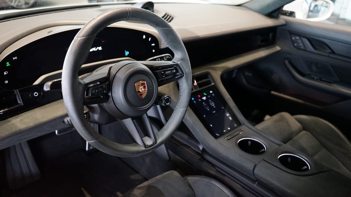 Porsche Taycan GTS Sport Turismo 2023, bild 6/6