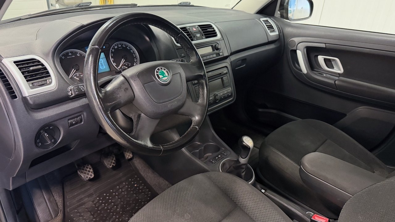 Skoda Fabia 1,4 Elegance / Drag 2010, bild 6/7