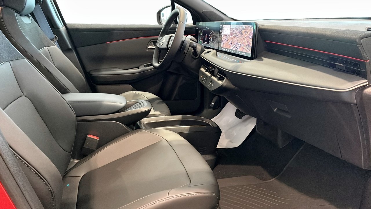 Nissan Leaf 2026, photo 3/13