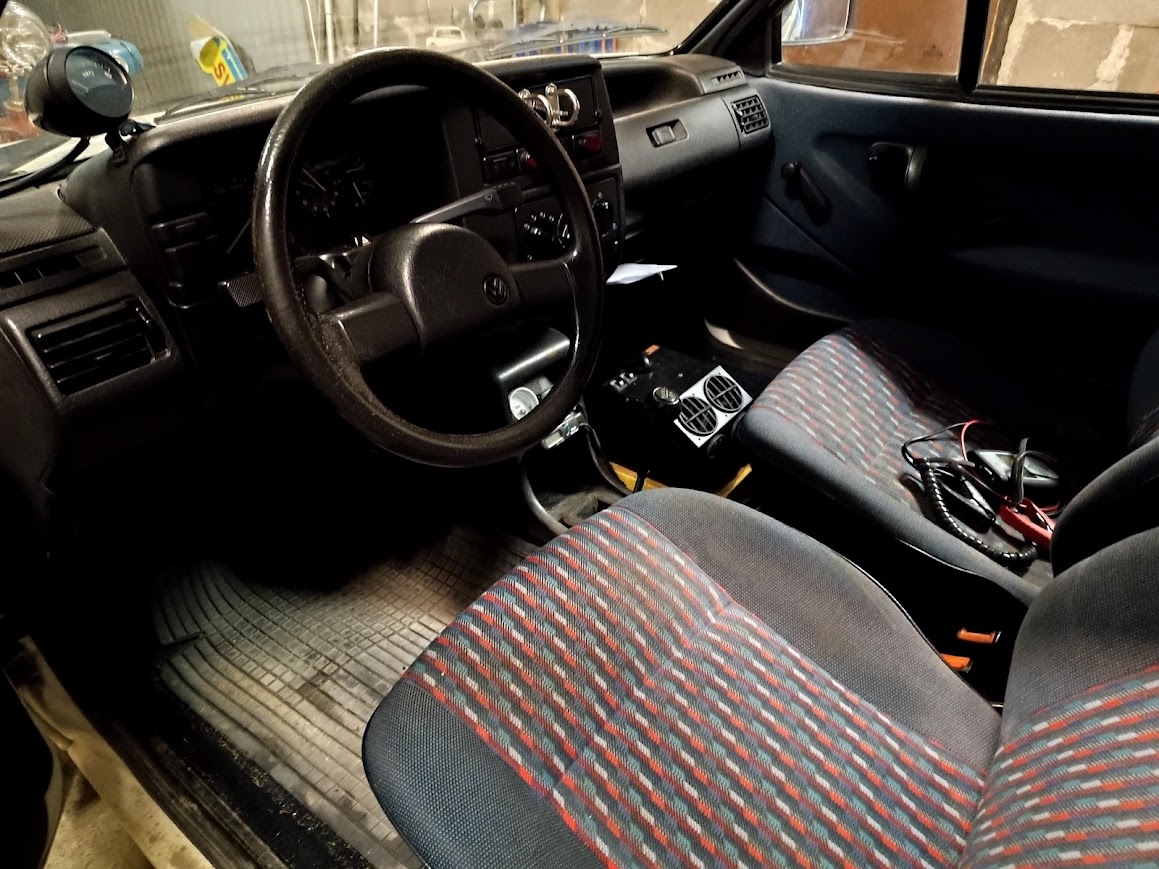 Volkswagen Polo 1991, bild 2/4