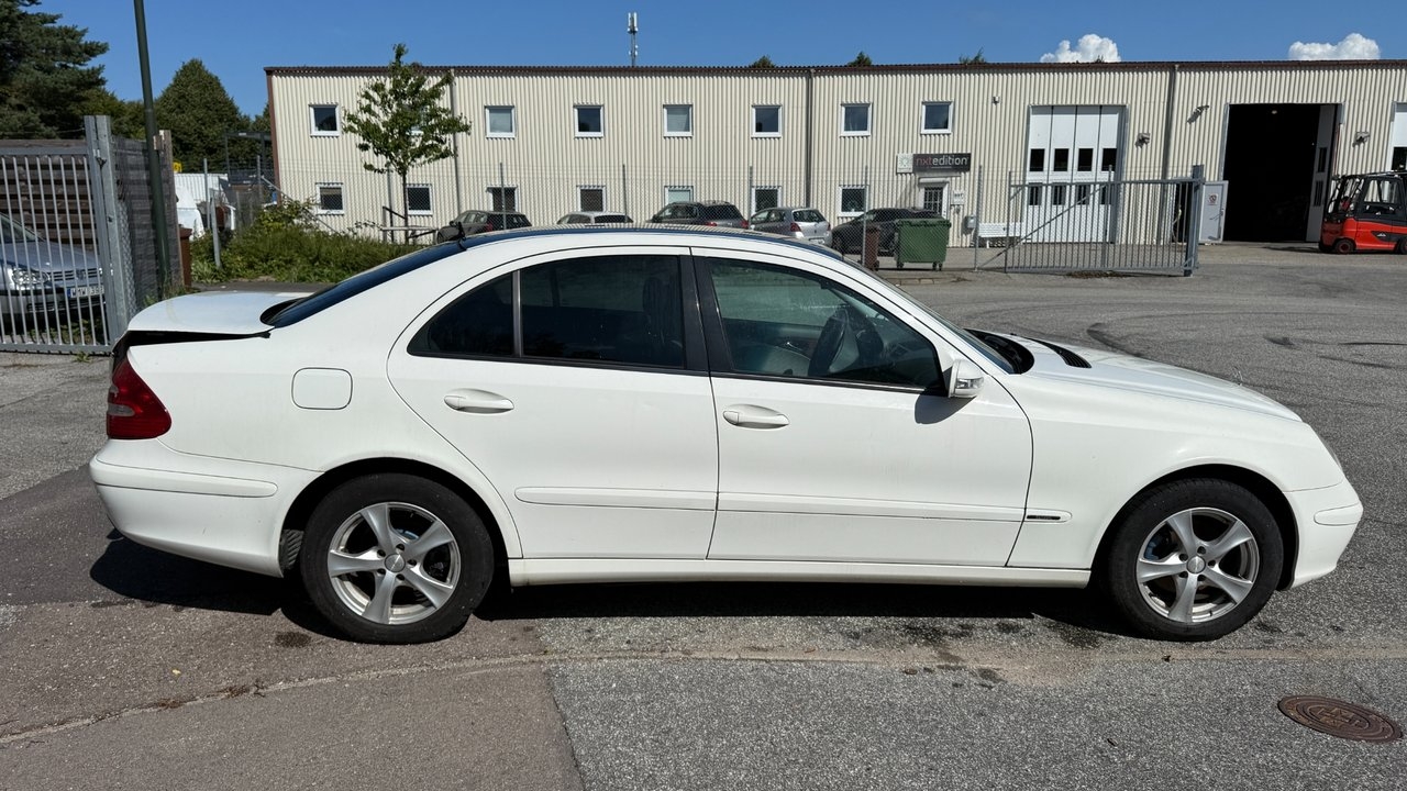 Mercedes-Benz E 2003, bild 6/10