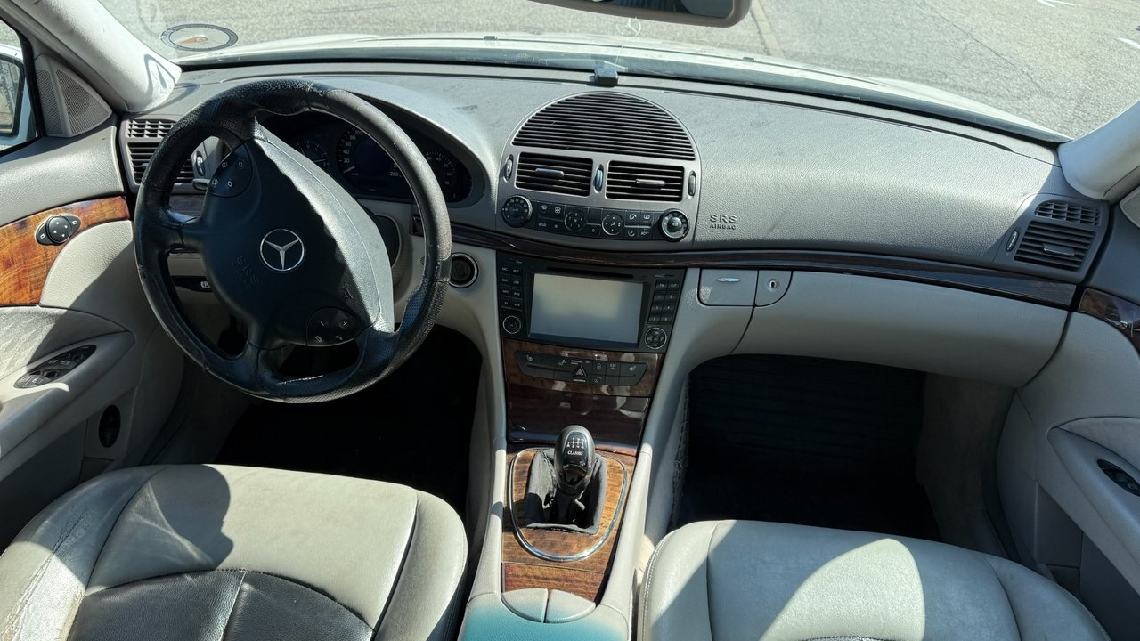 Mercedes-Benz E 2003, bild 4/10