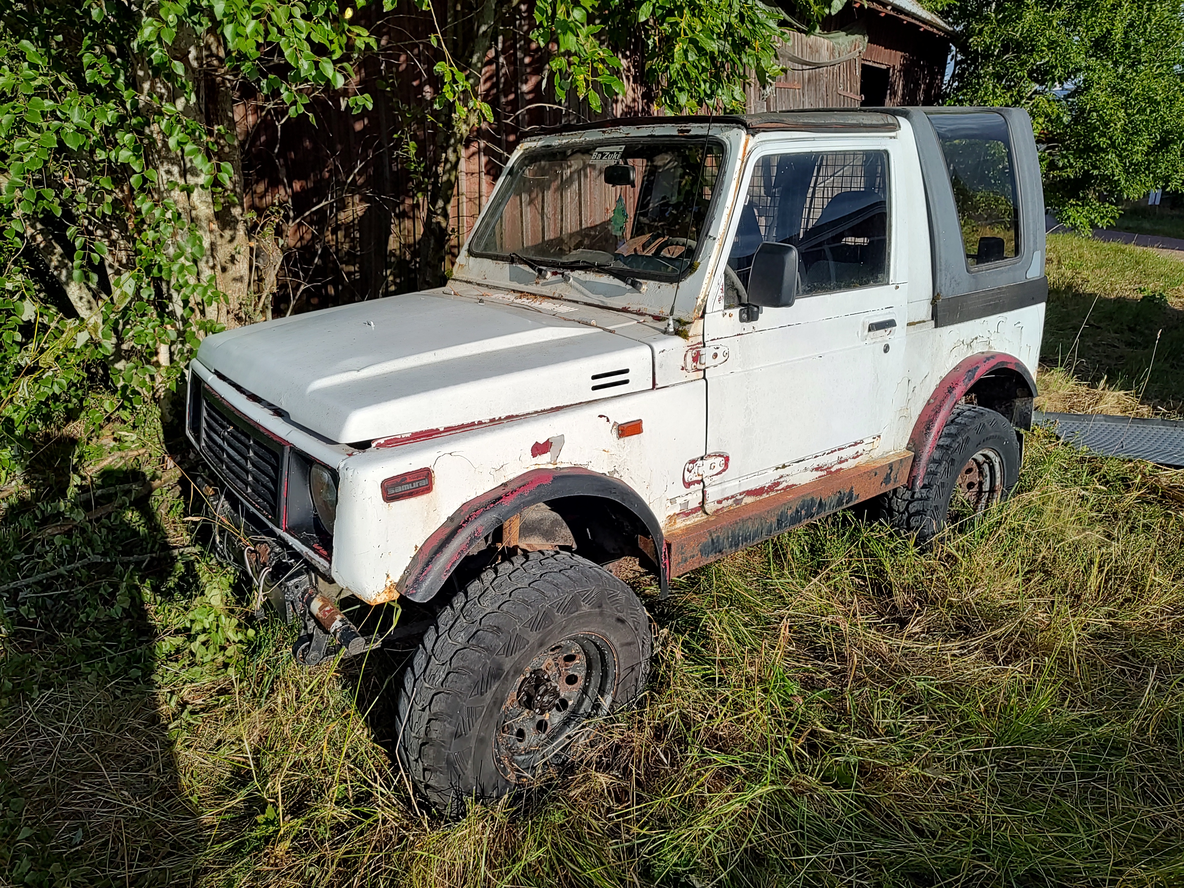Suzuki Samurai