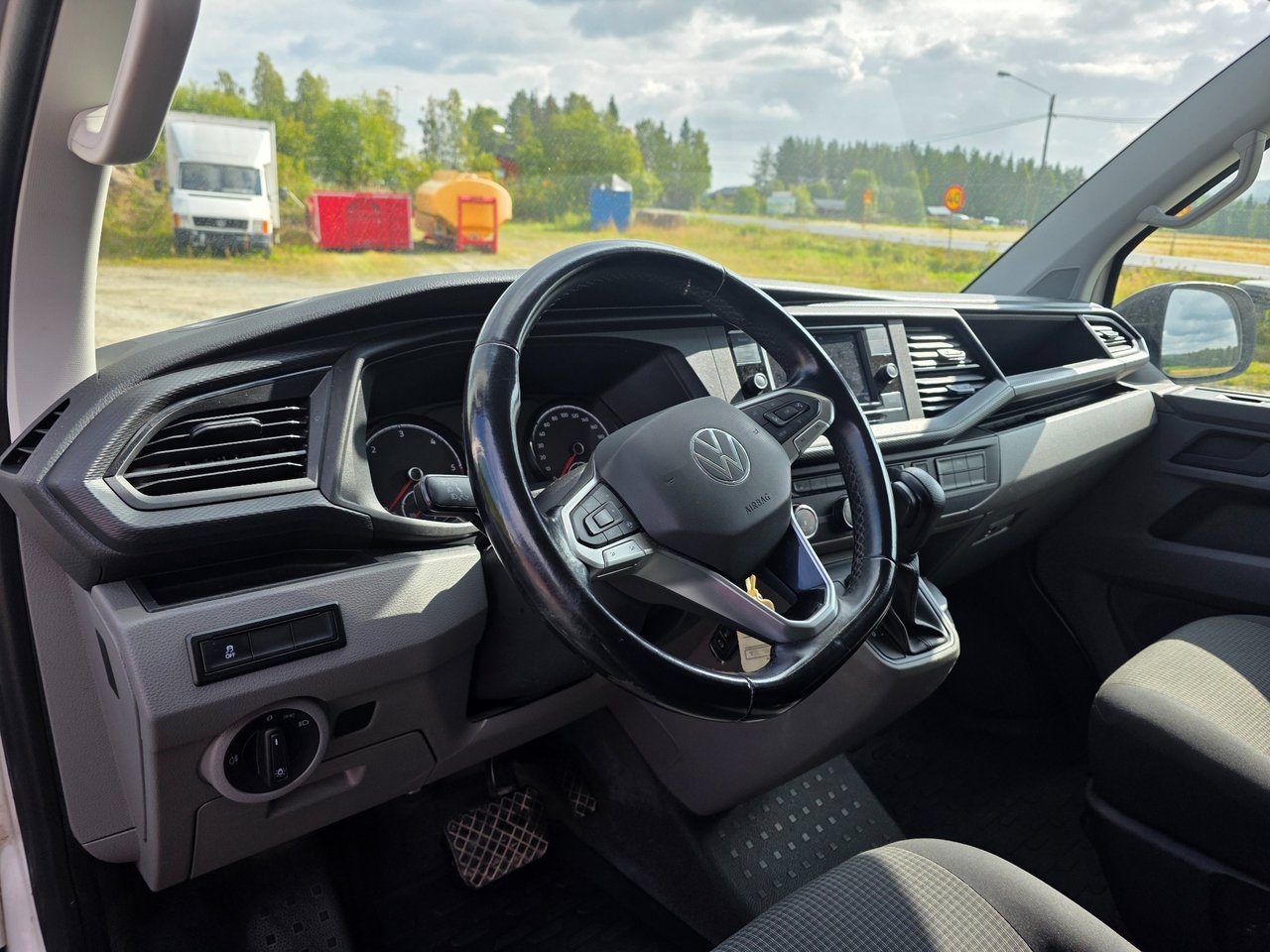 Volkswagen Transporter 2022, bild 7/10