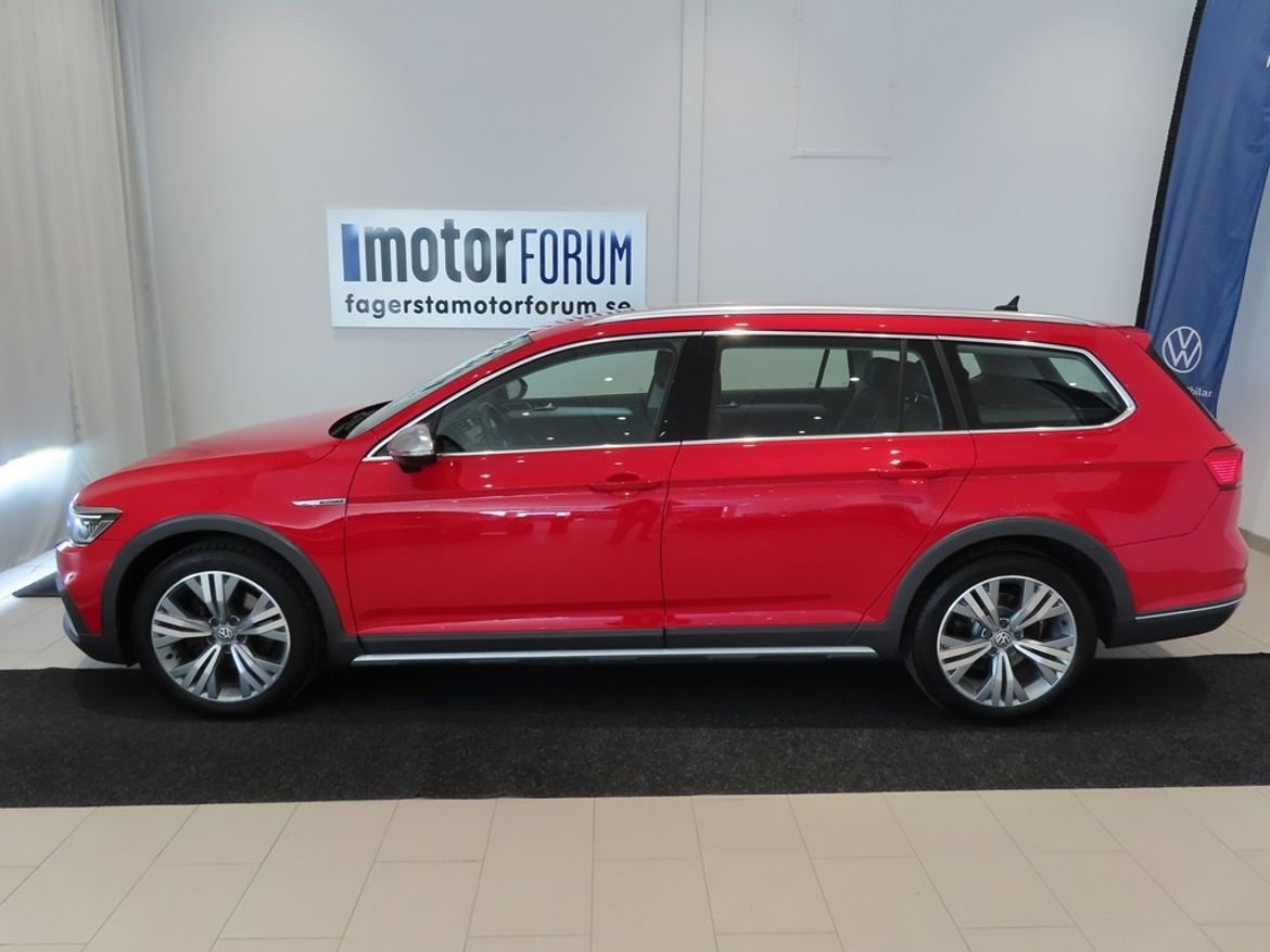 Volkswagen Passat 2020, bild 2/10