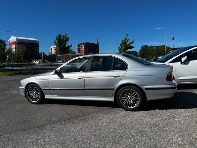 BMW 528 i Sedan Euro 2 2000, bild 4/9