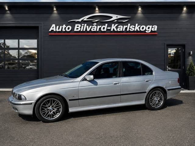 BMW 528