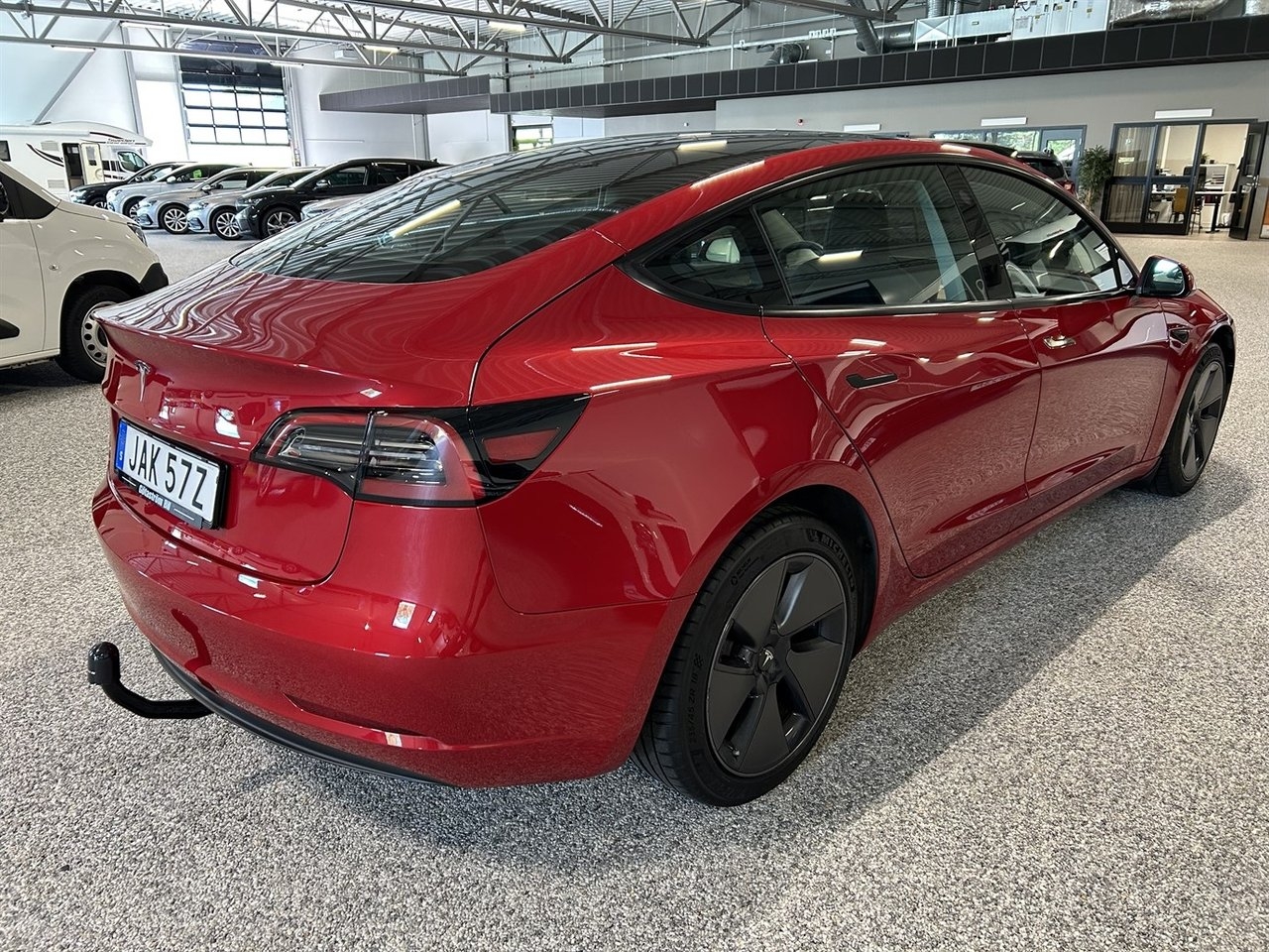 Tesla Model 3 Standard Range 283hk 2023, bild 4/10