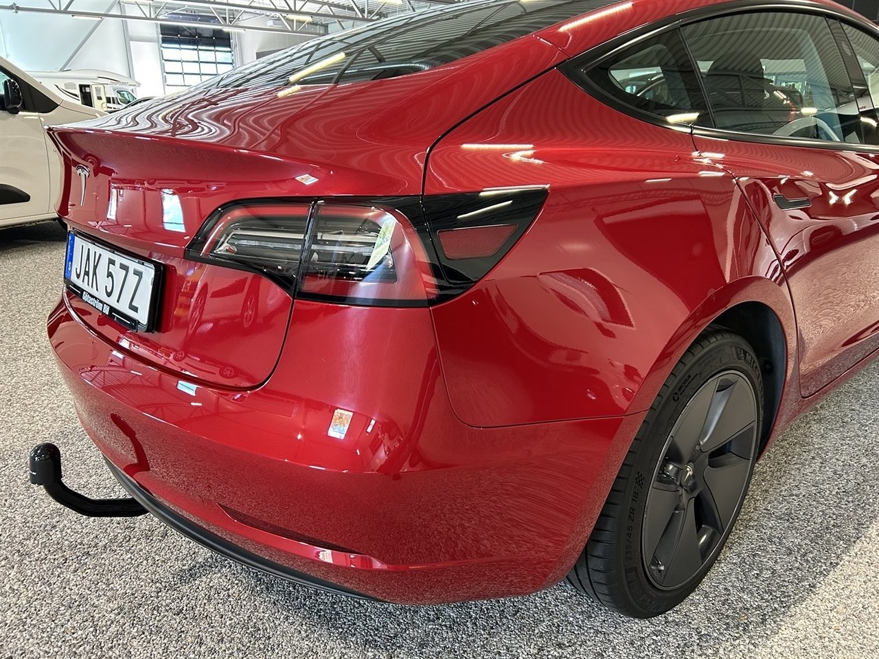 Tesla Model 3 Standard Range 283hk 2023, bild 7/10