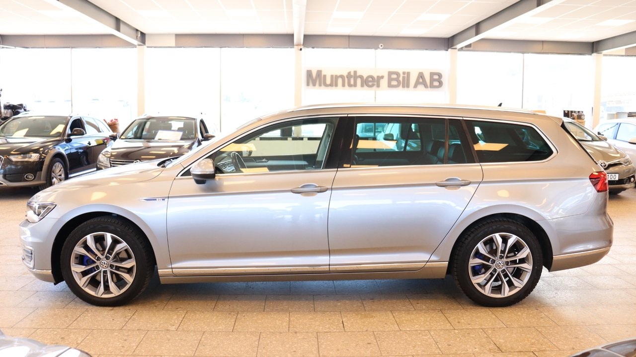 Volkswagen Passat 2019, bild 5/10