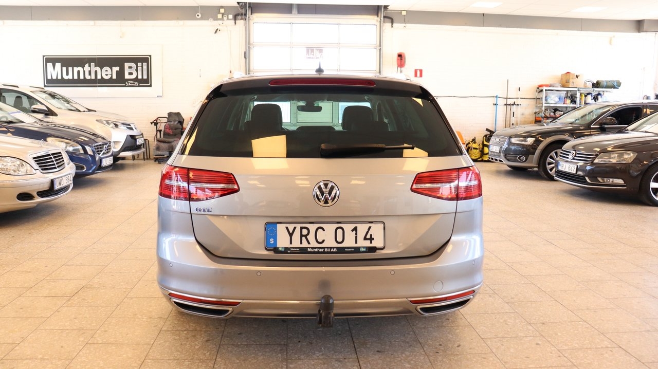 Volkswagen Passat 2019, bild 7/10
