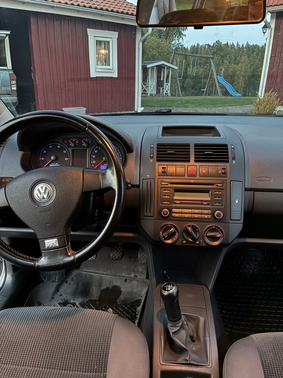 Volkswagen Polo 5-dörrar 1.4 Manuell 2008, bild 6/8