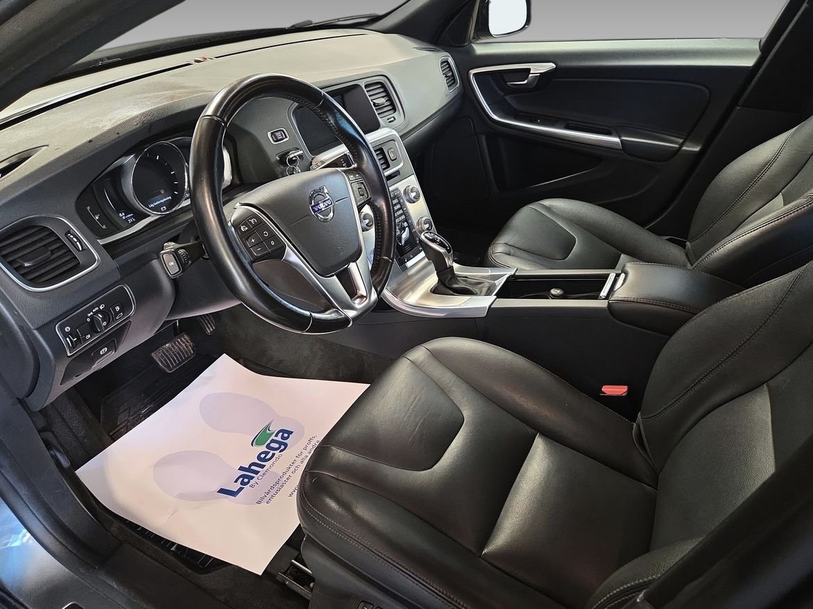 Volvo V60 Cross Country 2018, bild 7/10