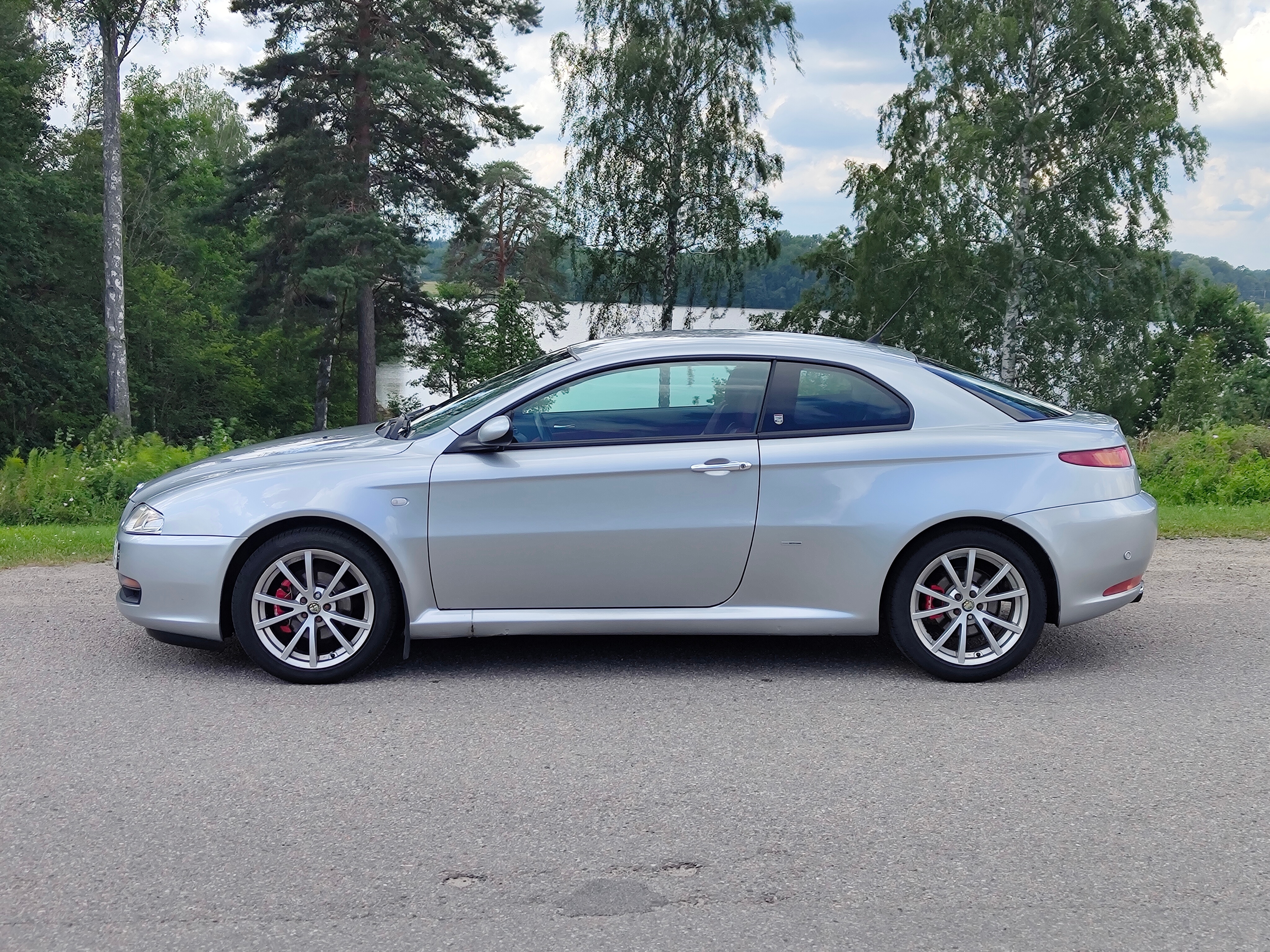 Alfa Romeo GT 2.0 JTS 16V Manuell 2004, kuva 2/10