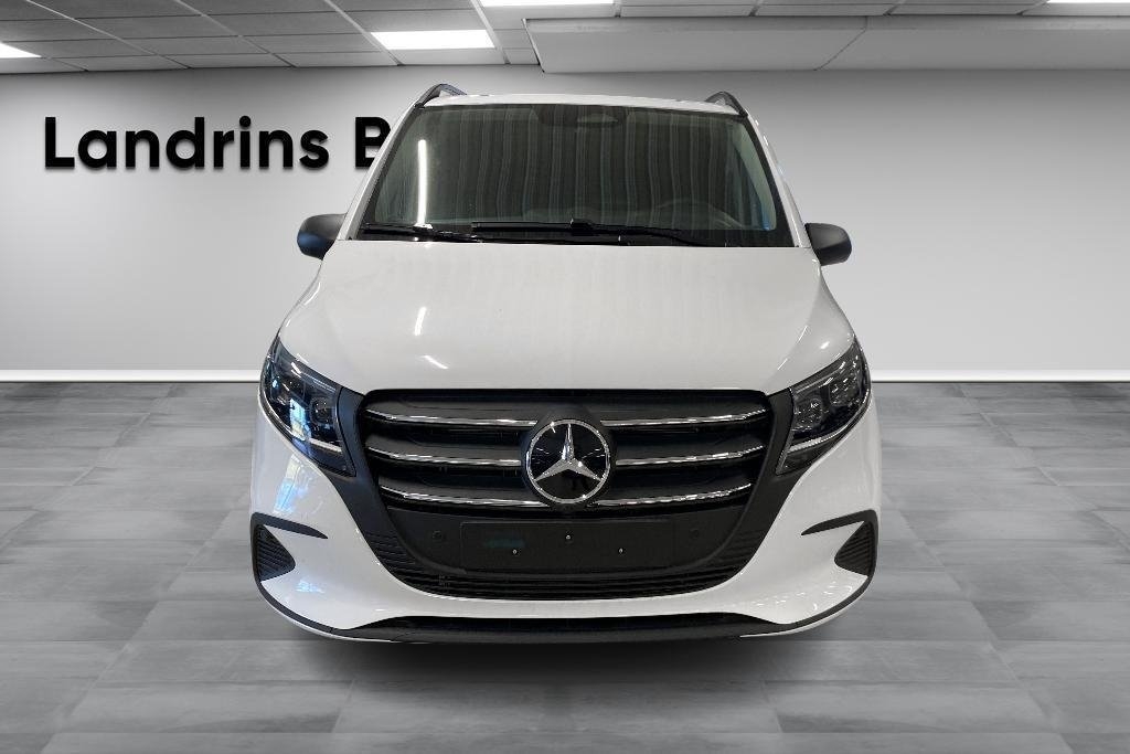 Mercedes-Benz Vito 2026, photo 2/10