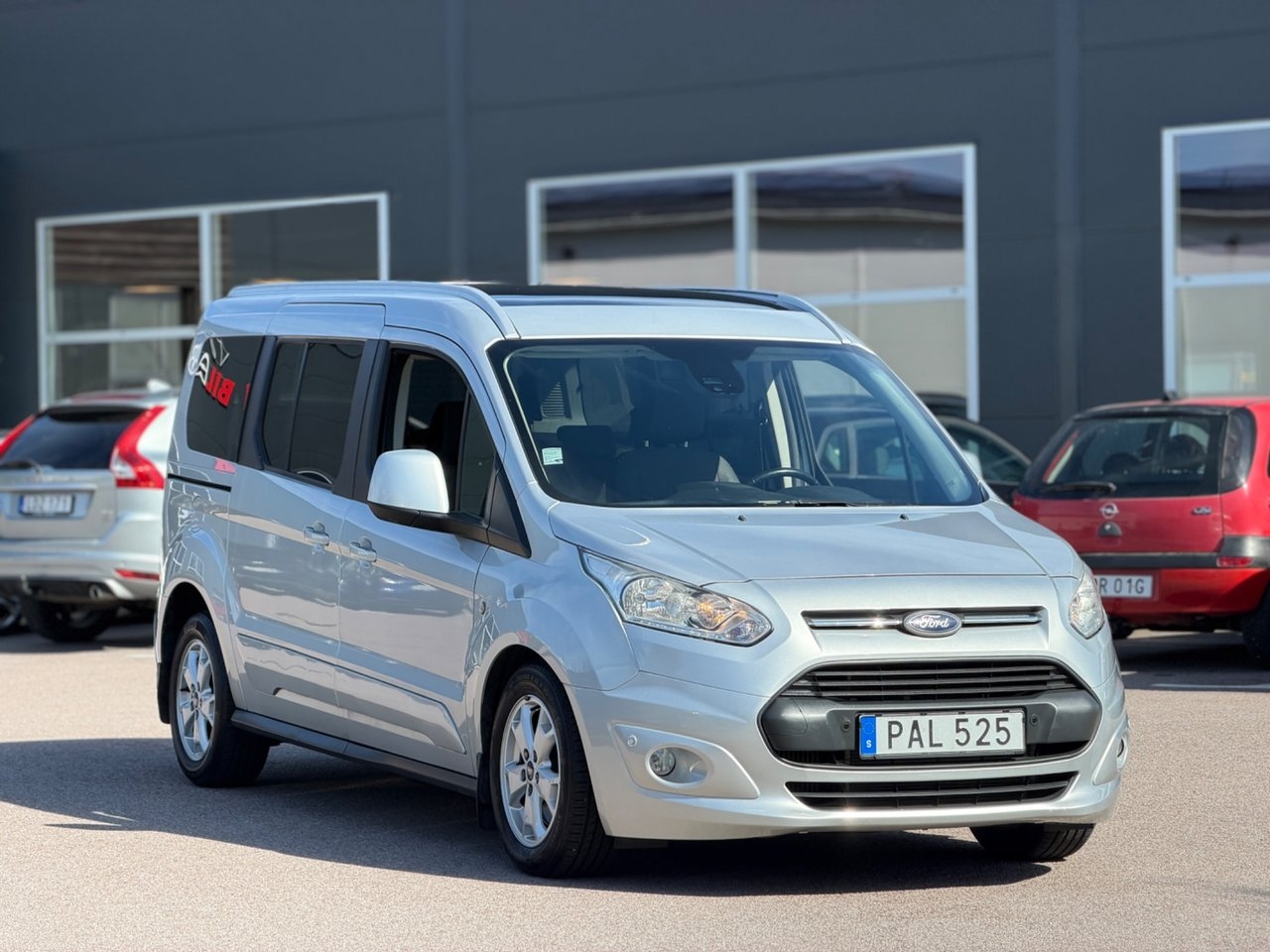 Ford Tourneo Connect 2016, kuva 4/10