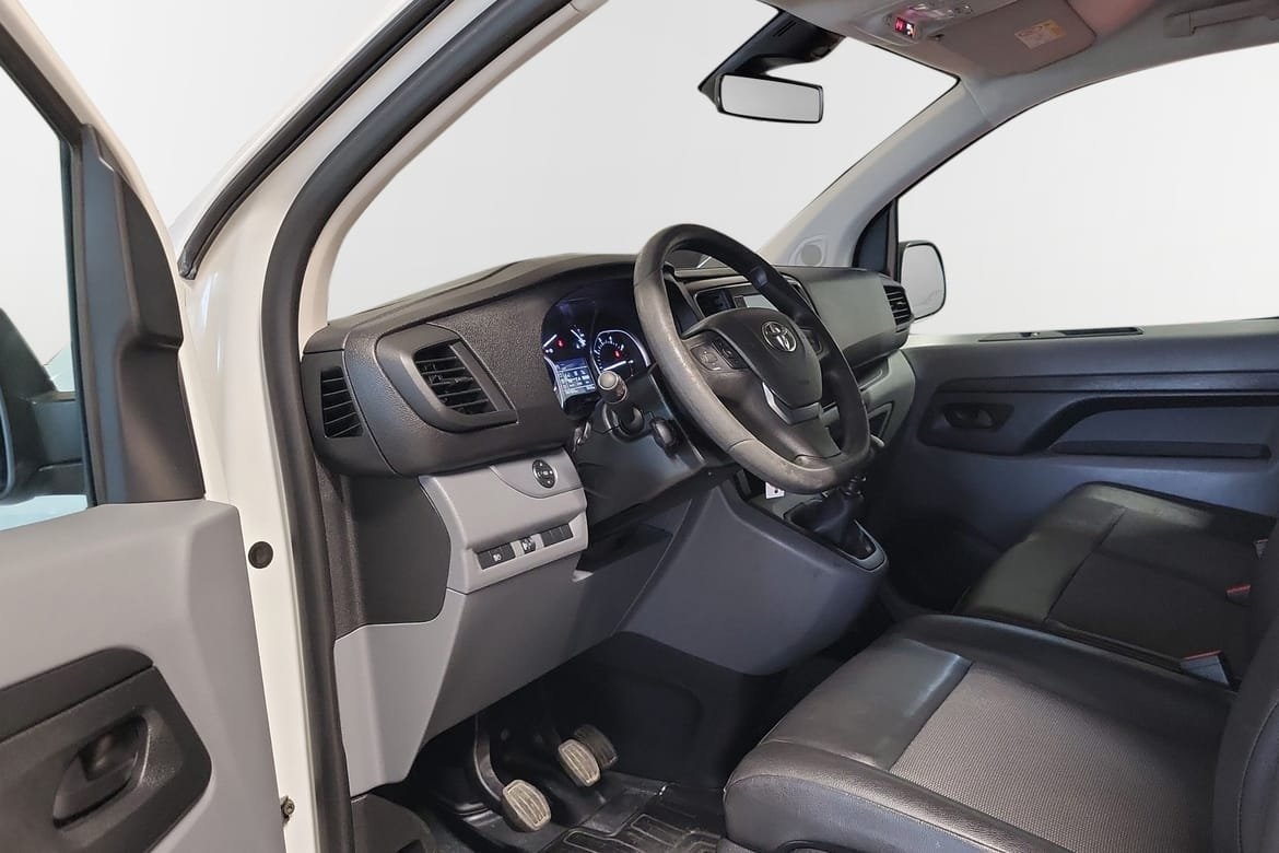 Toyota Proace LONG 2,0 120 HK COMFORT 2021, photo 6/10