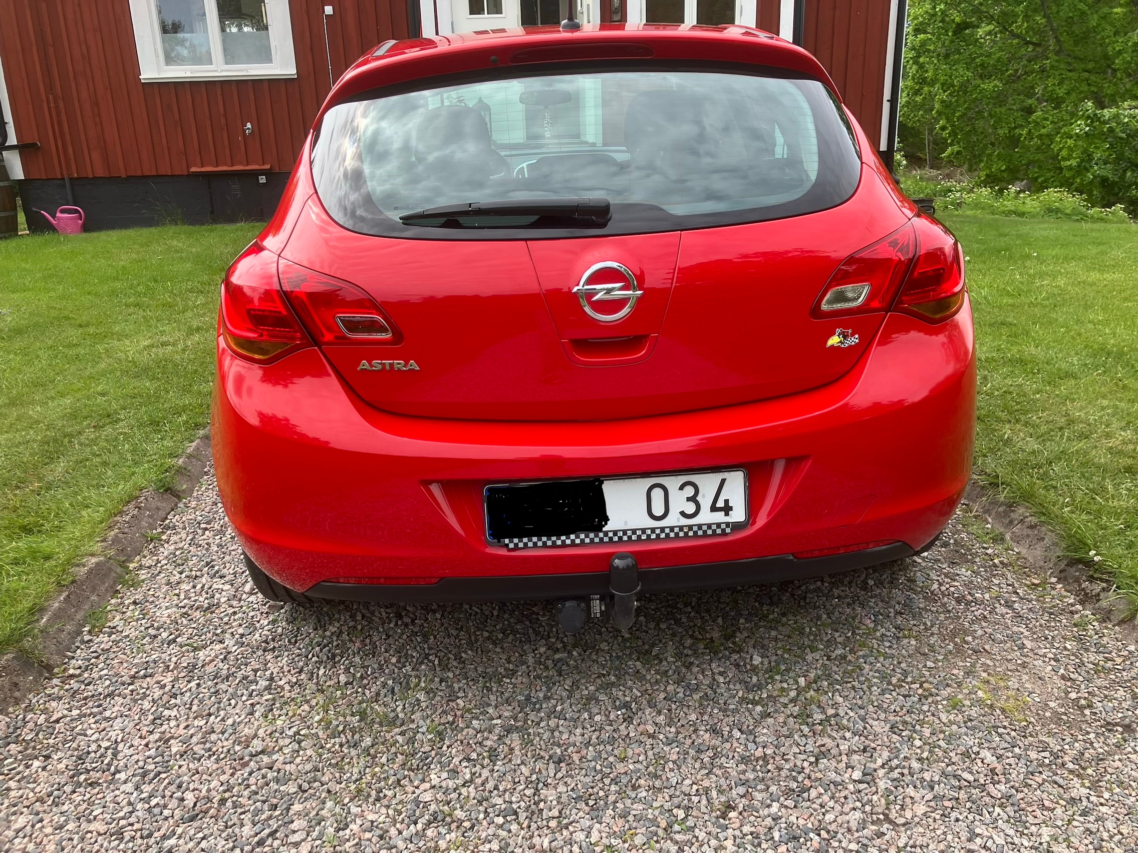 Opel Astra 1.6 Manuell 2012, bild 3/6