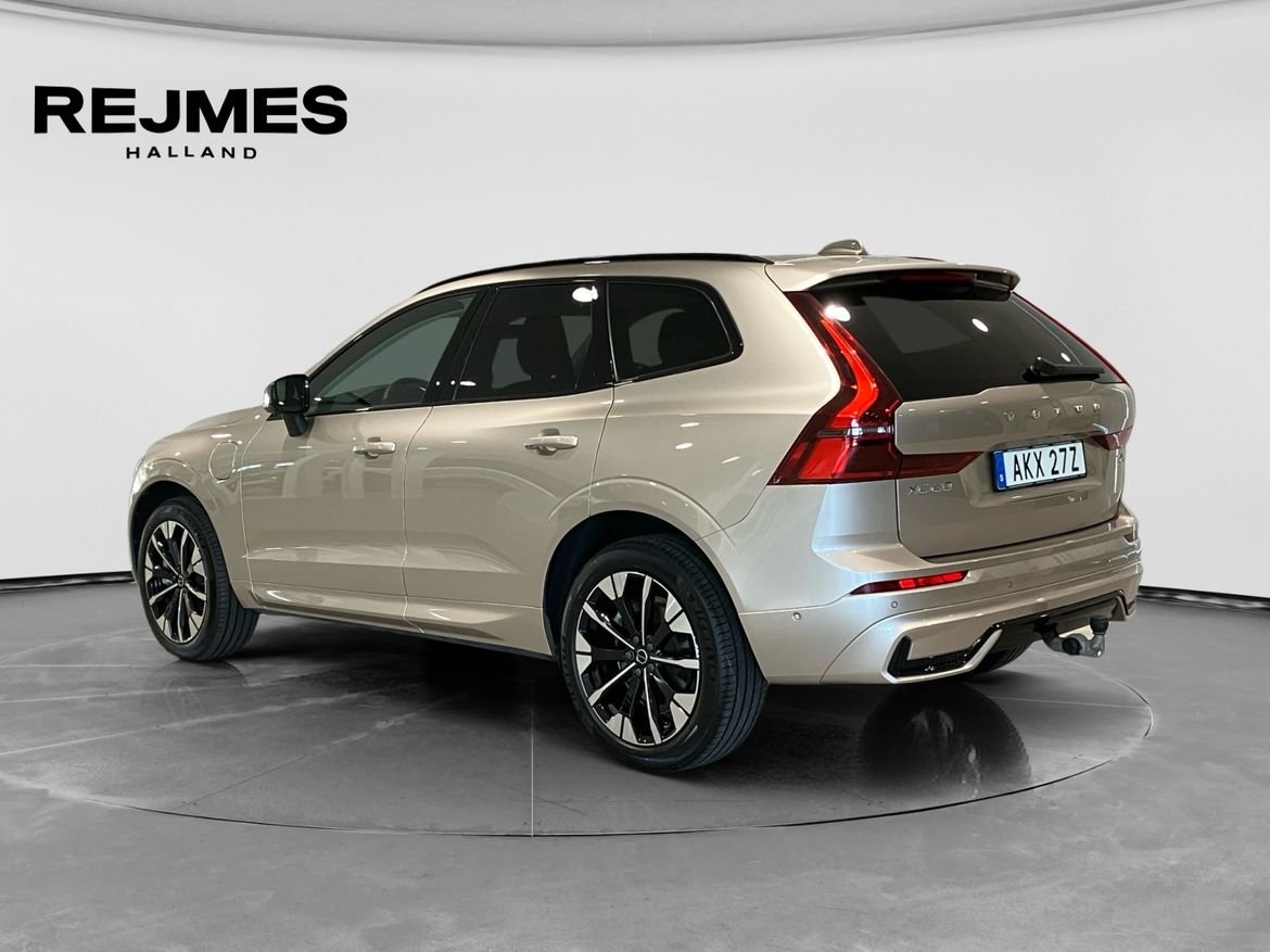 Volvo XC60 T6 Plus Dark Nordic Edition 2026, bild 2/10