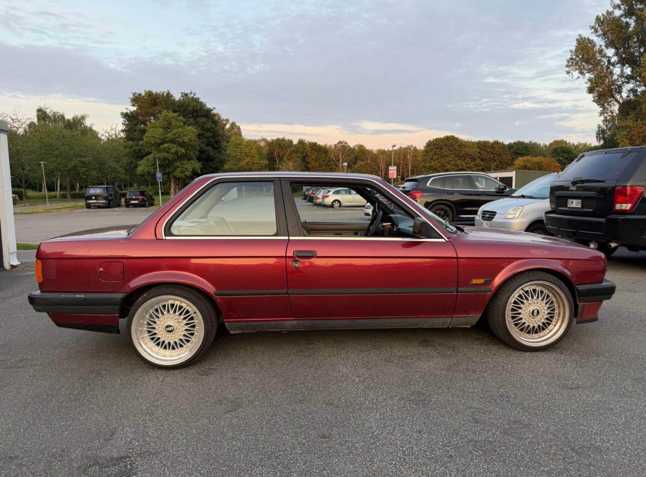 BMW 316 i 2-dörrars Sedan Manuell 1990, bild 6/10