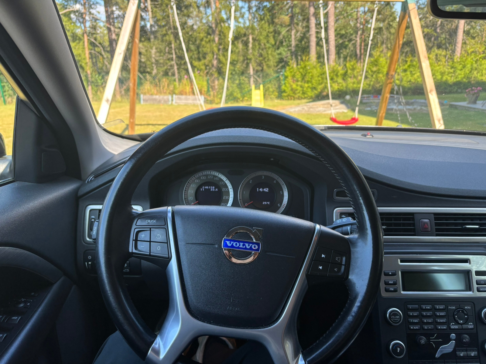 Volvo V70 2.4D Geartronic 2010, kuva 5/6