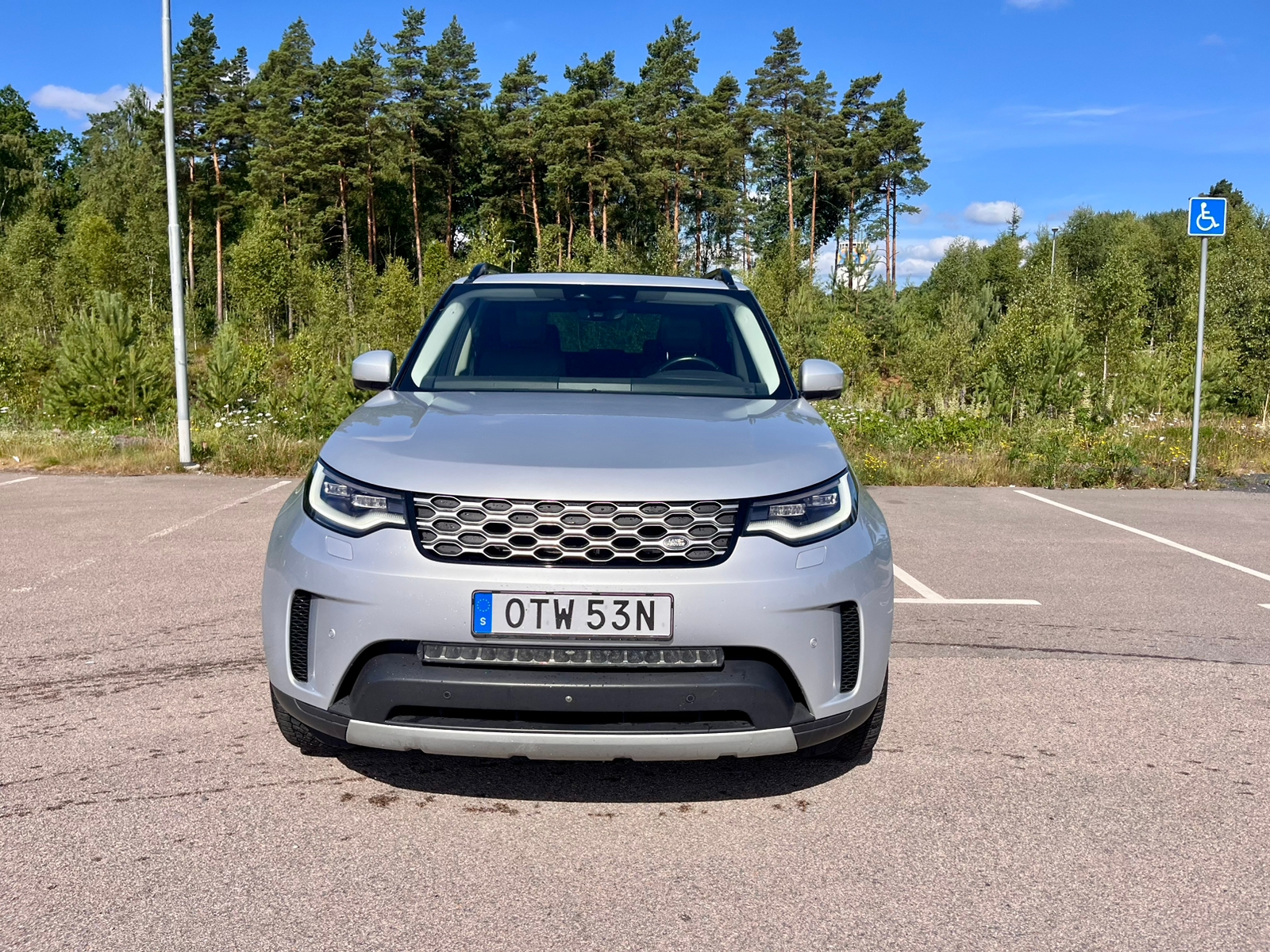 Land Rover Discovery 2021, kuva 7/8