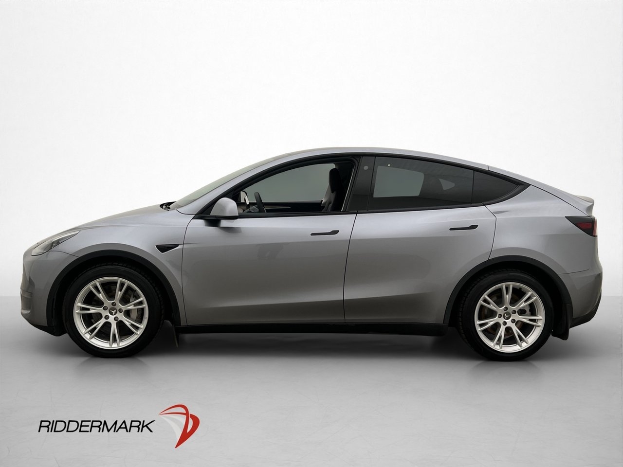 Tesla Model Y Long Range AWD Pano Skinn 2024, bild 5/31