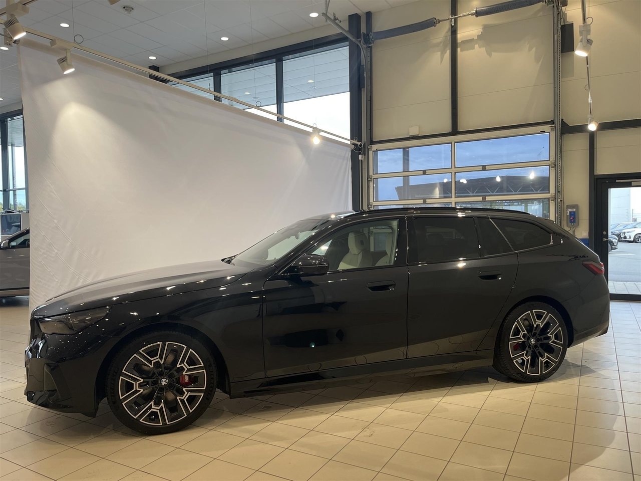 BMW i5 2027, photo 2/18