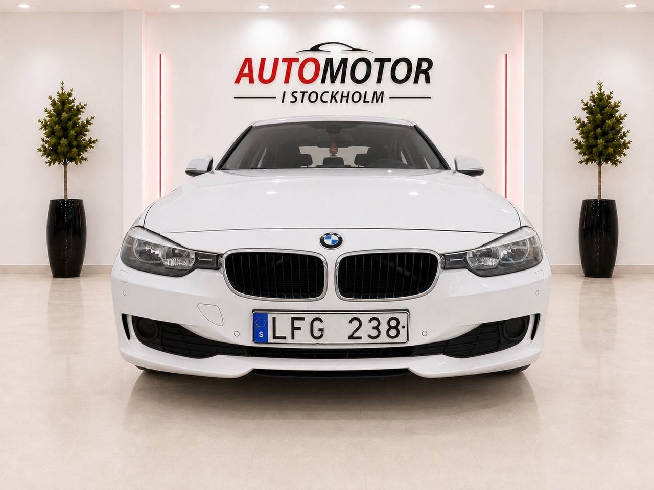 BMW 320 d Sedan Auto 2012, bild 6/10