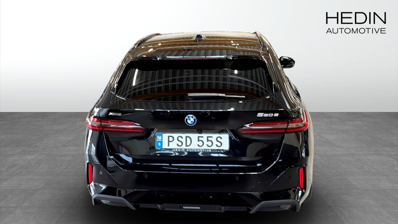 BMW 550 e xDrive M Sport Pro 2026, bild 7/9