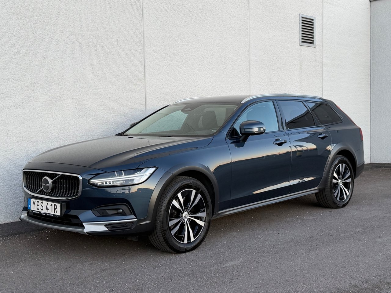 Volvo V90 Cross Country
