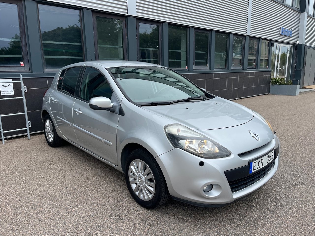 Renault Clio 5-dörrars Halvkombi 2012, bild 3/10