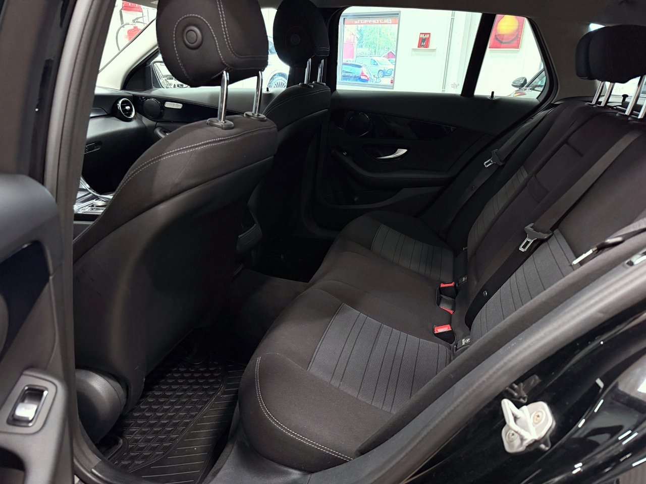 Mercedes-Benz C 2015, bild 6/12