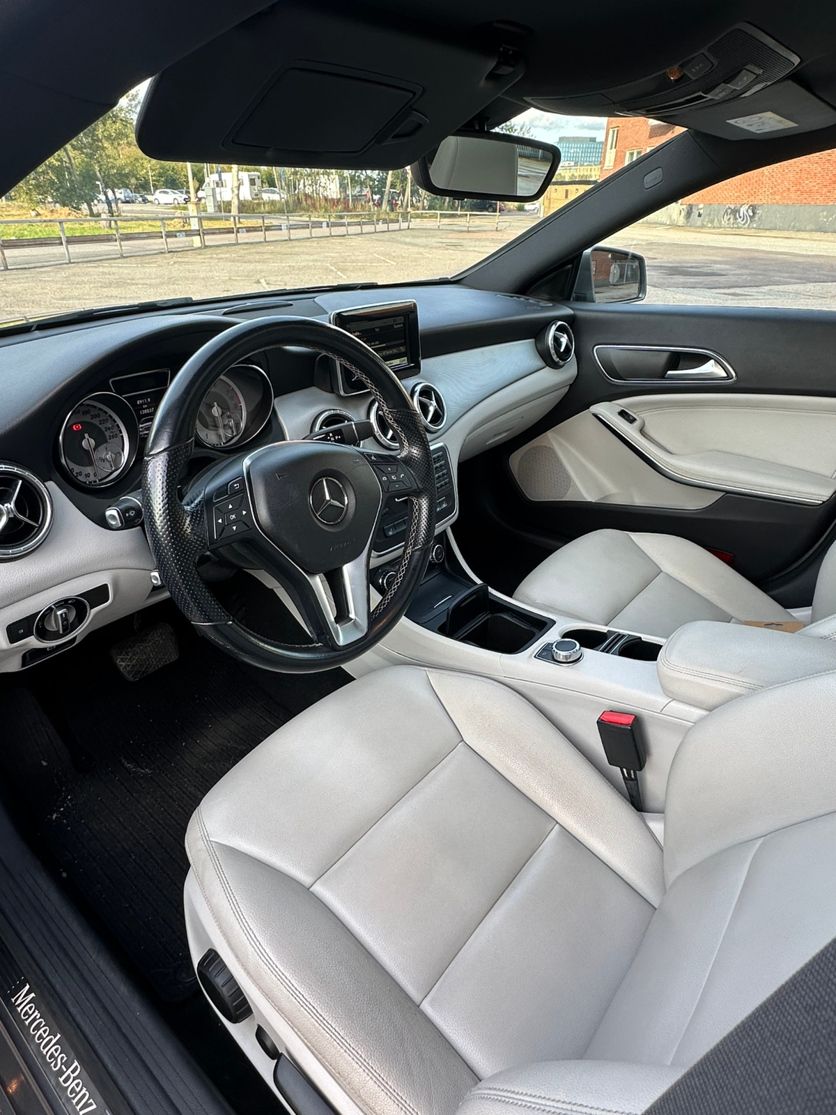 Mercedes-Benz CLA 250 7G-DCT Urban Line 2014, kuva 7/10