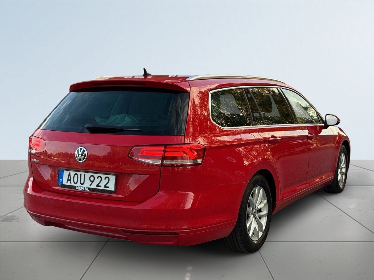 Volkswagen Passat 2019, bild 6/10