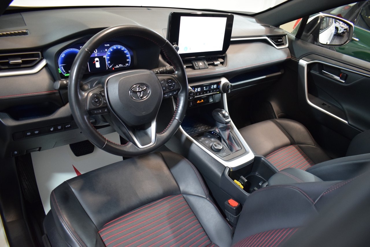 Toyota RAV4 Plug-In 2023, bild 6/10