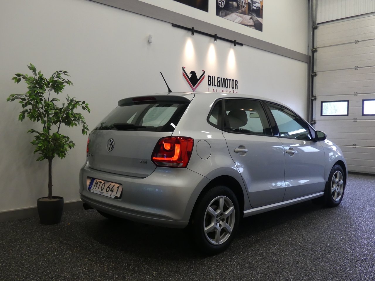Volkswagen Polo 2012, bild 2/10
