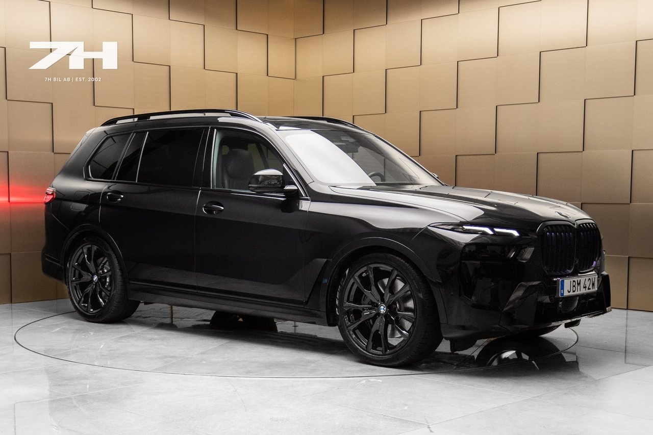BMW X7 2025, photo 7/27