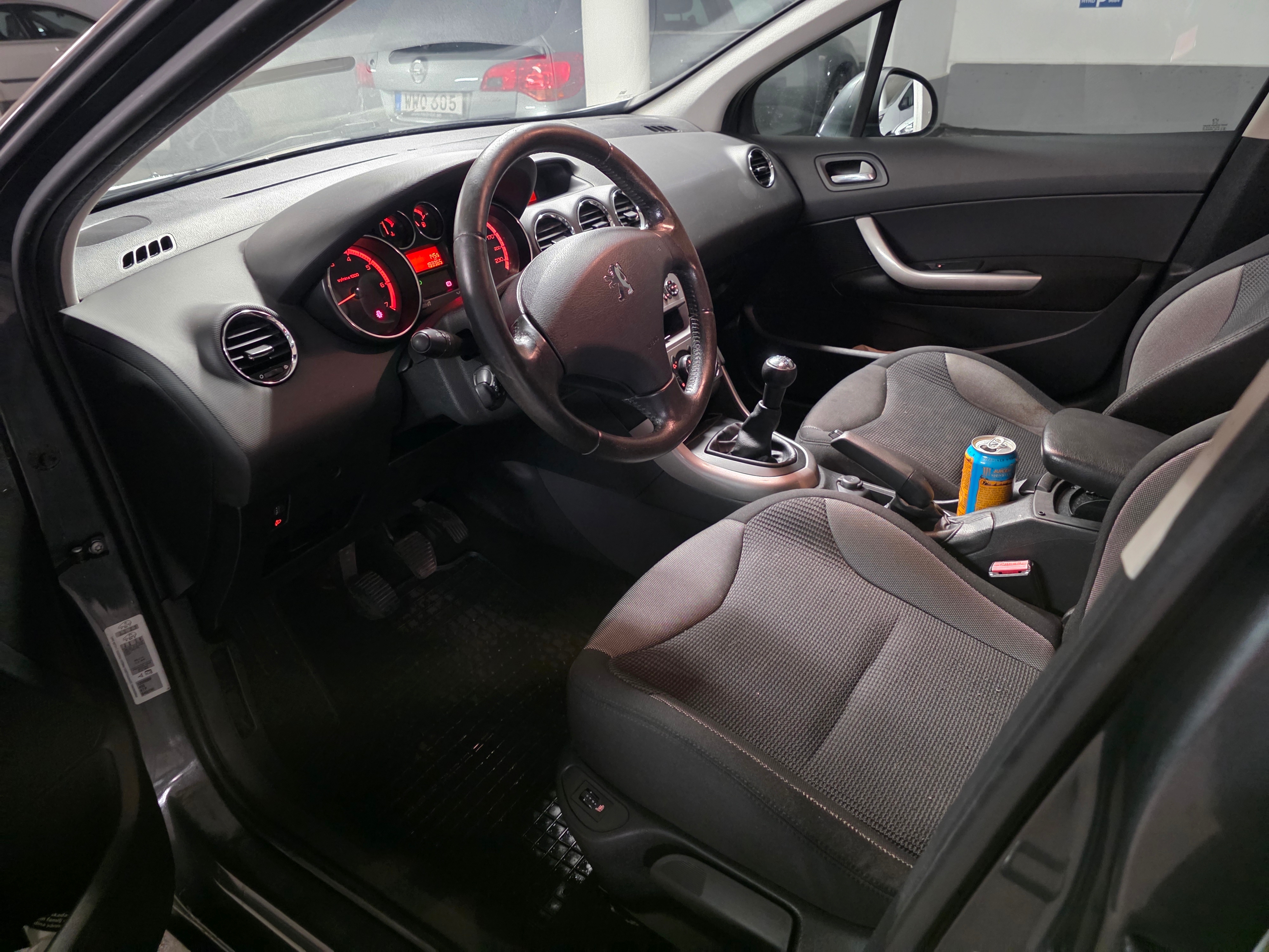 Peugeot 308 5-dörrar 1.6 VTi Manuell 2009, bild 7/9