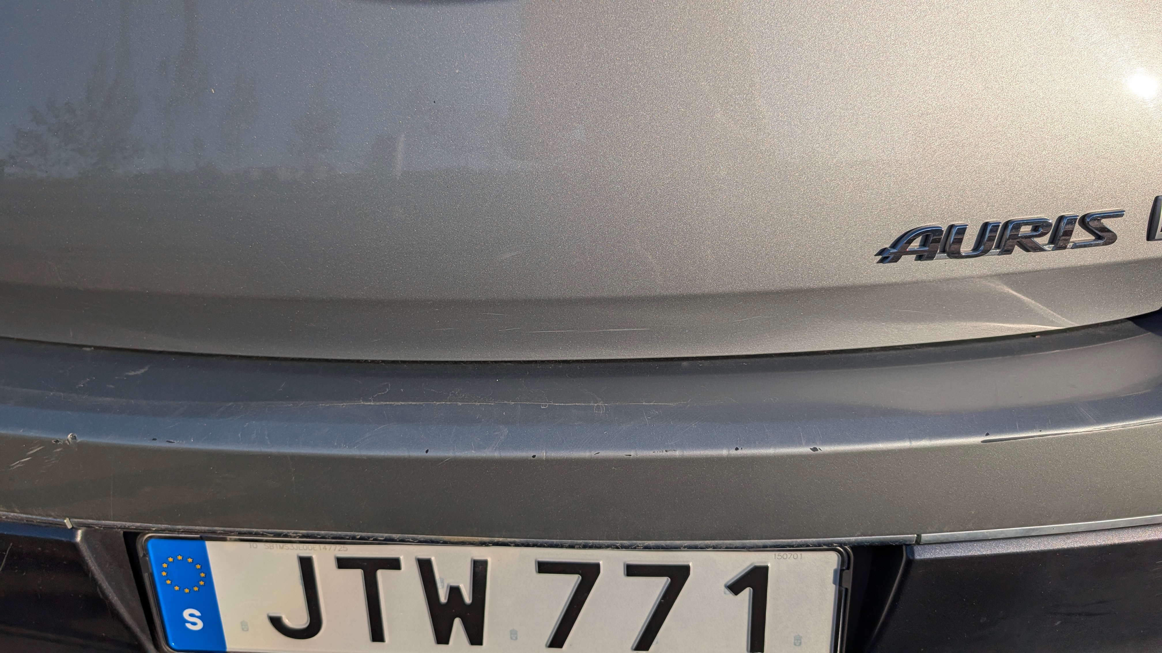 Toyota Auris Hybrid e-CVT 2015, bild 7/8