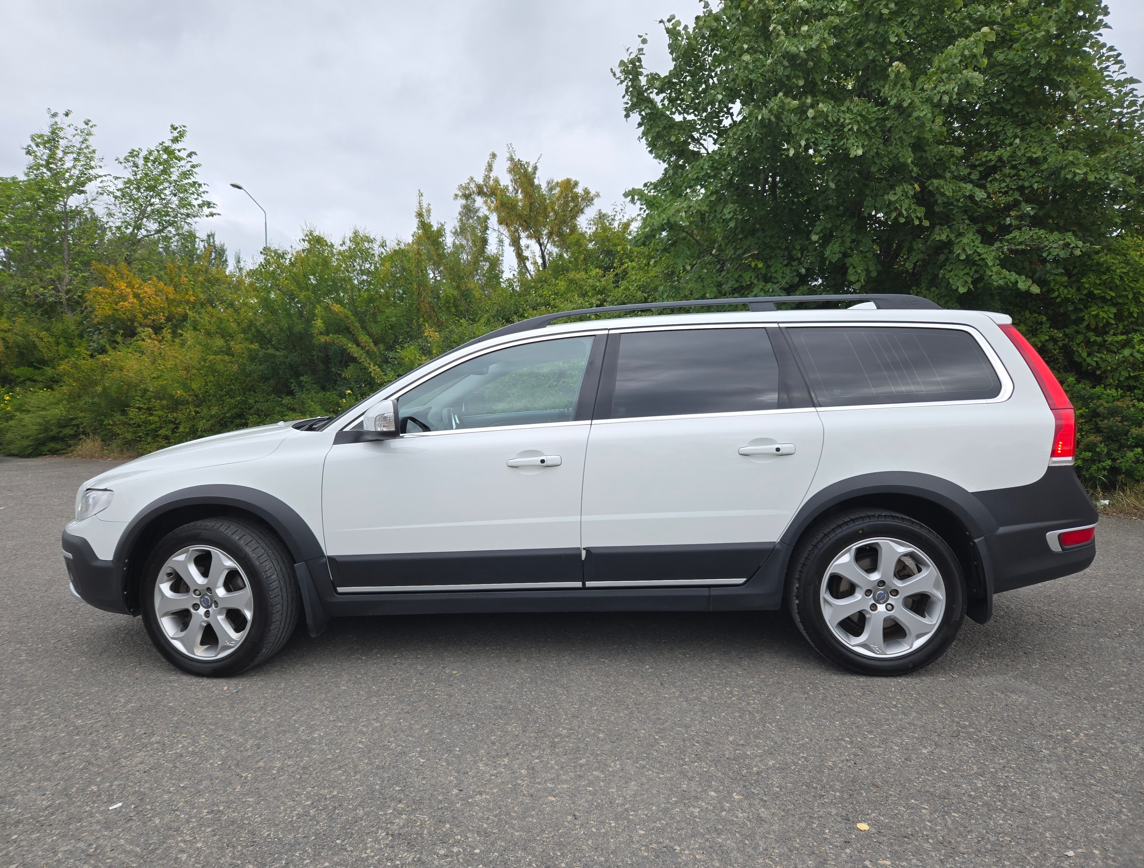 Volvo XC70 D4 AWD Geartronic 2016, kuva 2/10
