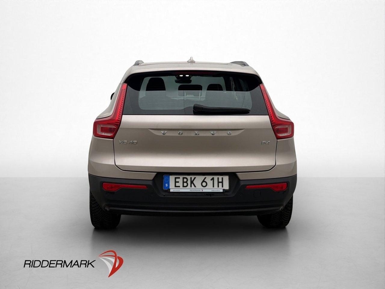 Volvo XC40 B4 197hk Plus Dark 2024, bild 6/36